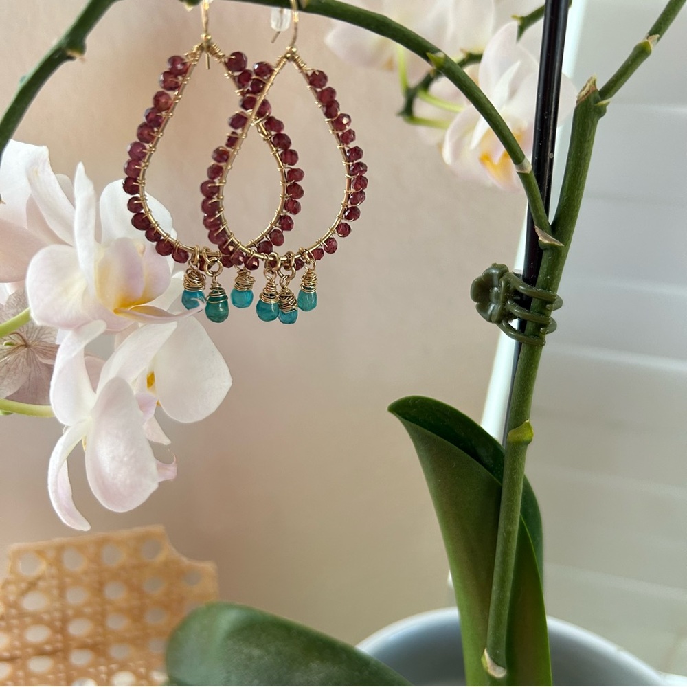 Teardrop Earrings with Flourite and Garnet